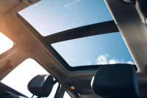 federal regulators set new standards for car roofs