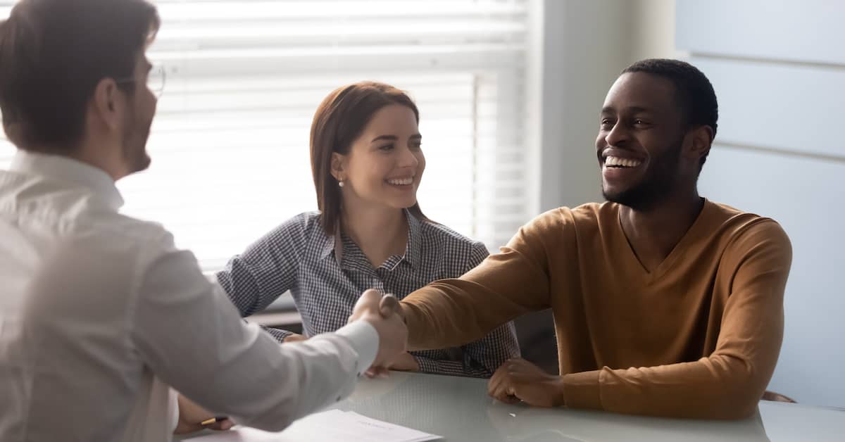 Client and lawyer shaking hands on a successful settlement. | Maggiano, DiGirolamo & Lizzi