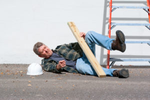 dangers of employers avoiding fall hazards in construction