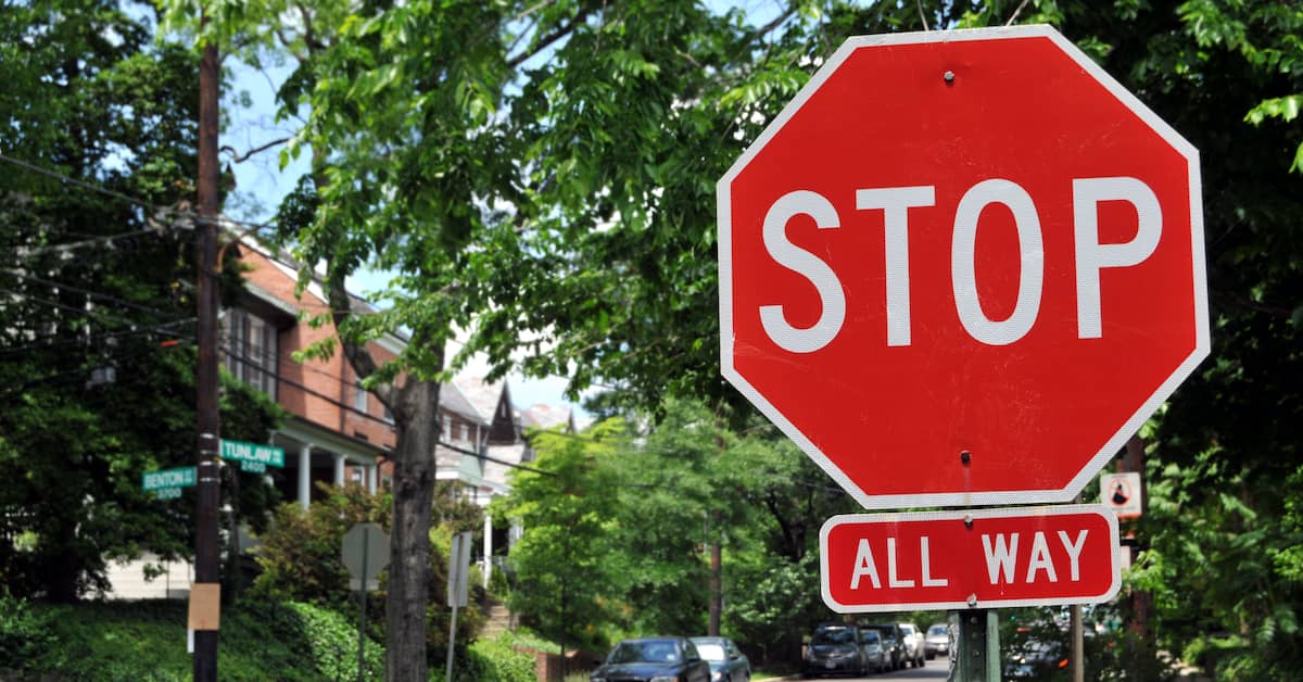 Stop Sign Accident: Who Is At Fault?